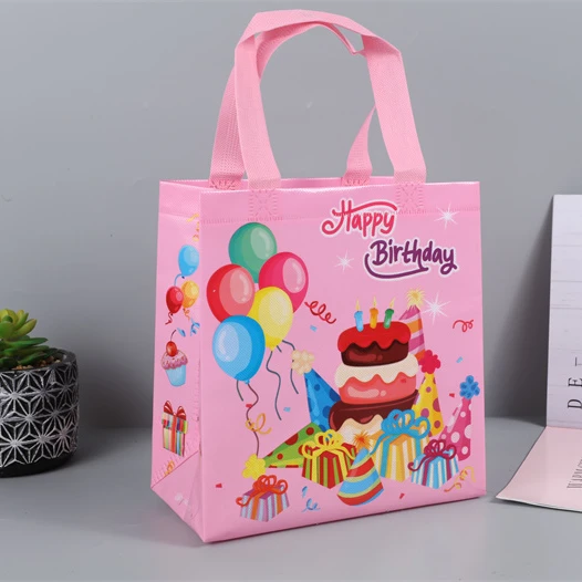 

2021 Fashion Cute Cartoon Printed Non Woven Shopping Handled Luxury Shopping Gift Bag