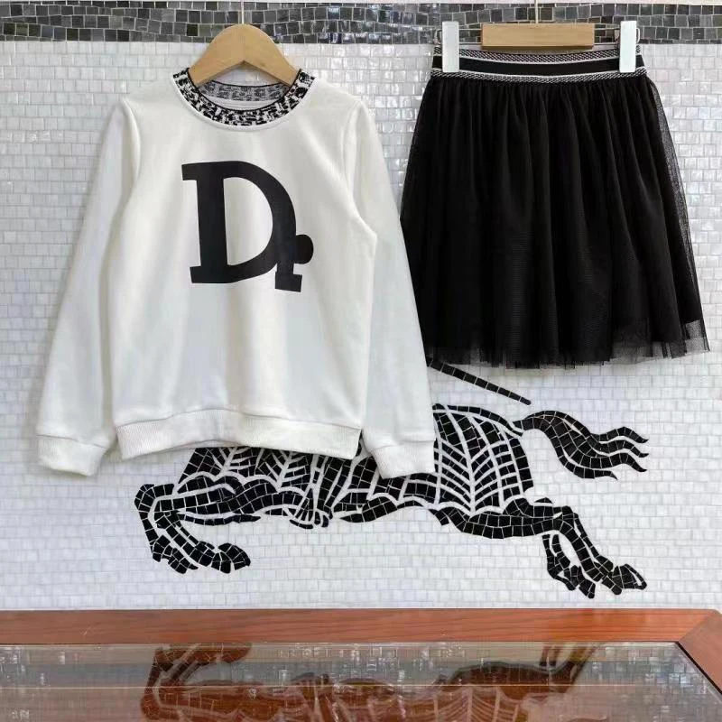 

Stylish Fashion Long-sleeved Top Skirt Suit Two-piece Children's Clothing Sweat Girls Clothing Sets For Children