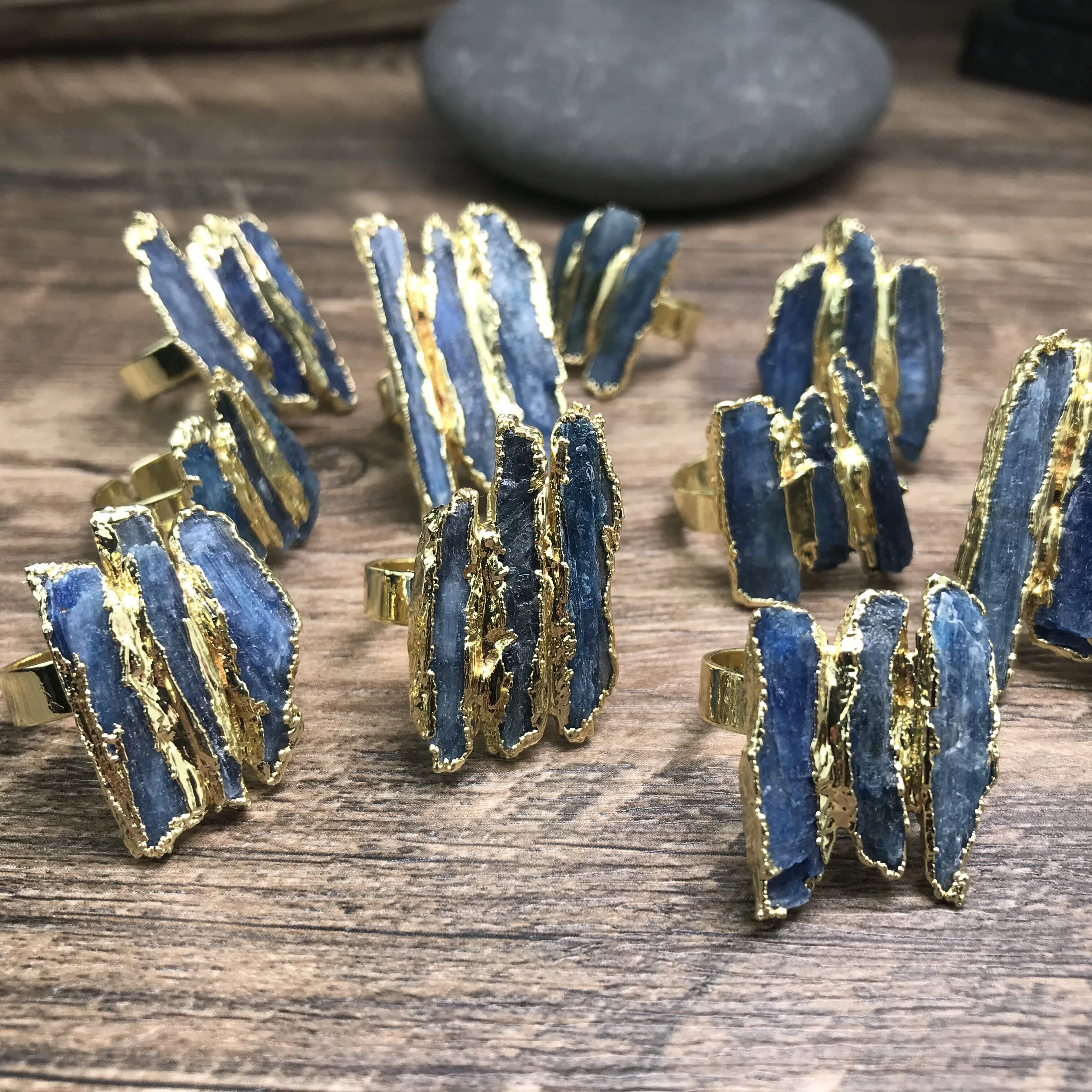 

LS-D1367 Natural Raw Blue Kyanite Ring Jewelry Hot Selling for Gift