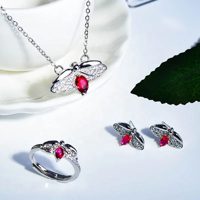 

New Trend Bee Pendant Necklaces Cute Honeybee Jewelry Inlay Cubic Zircon Women's Wedding Party Charm necklace jewelry set, Customized color