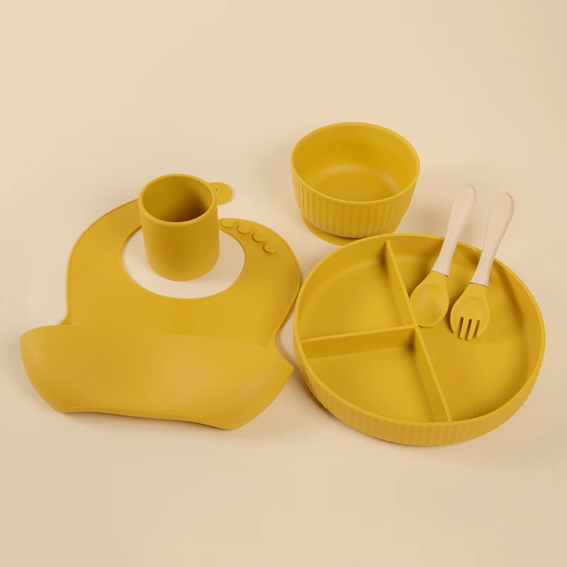 

Wholesale price baby suction plate set wooden spoon and fork baby silicone spoon bowl, 10 colors