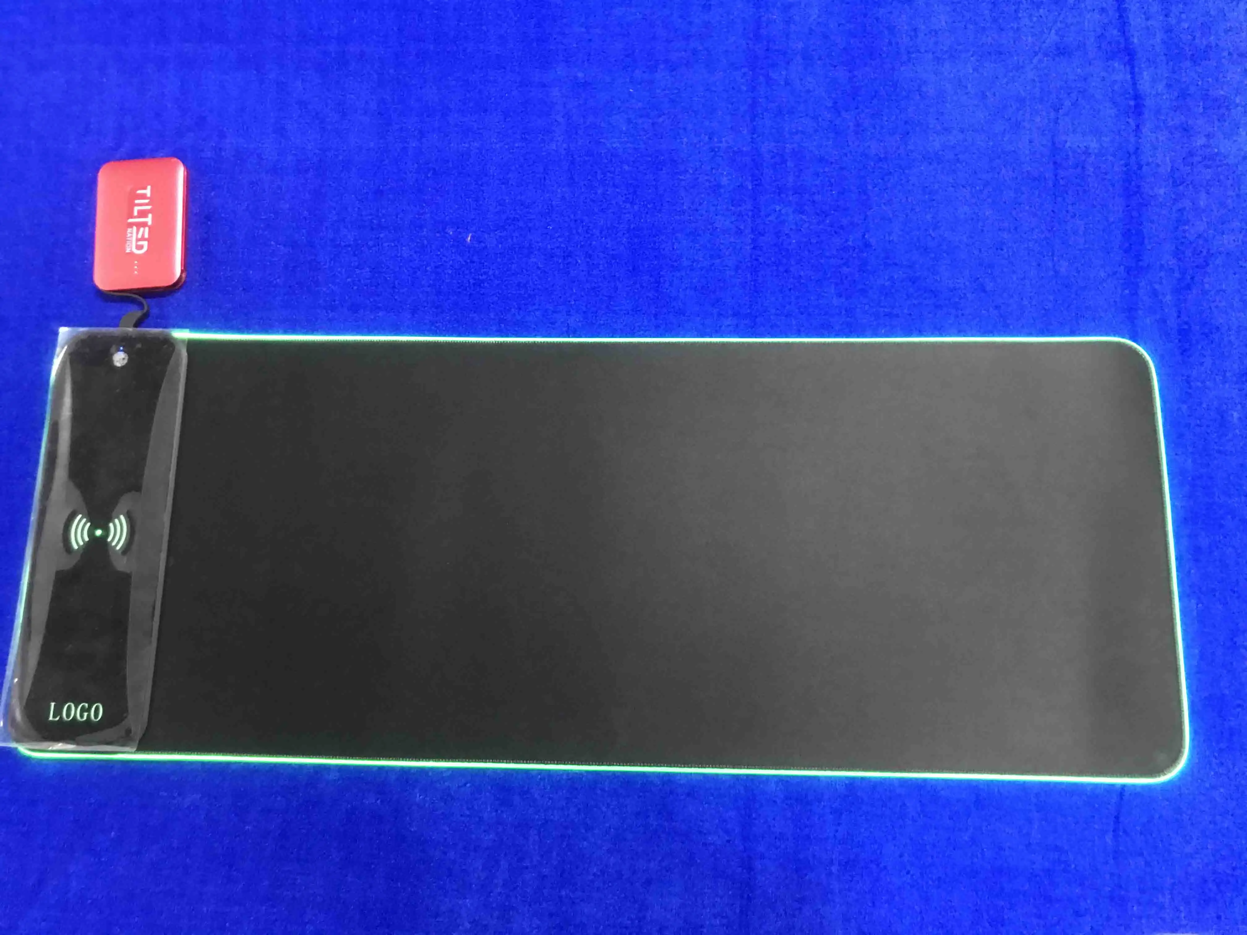 Soft RGB mouse pad with Wireless charger OEM customized design.jpg