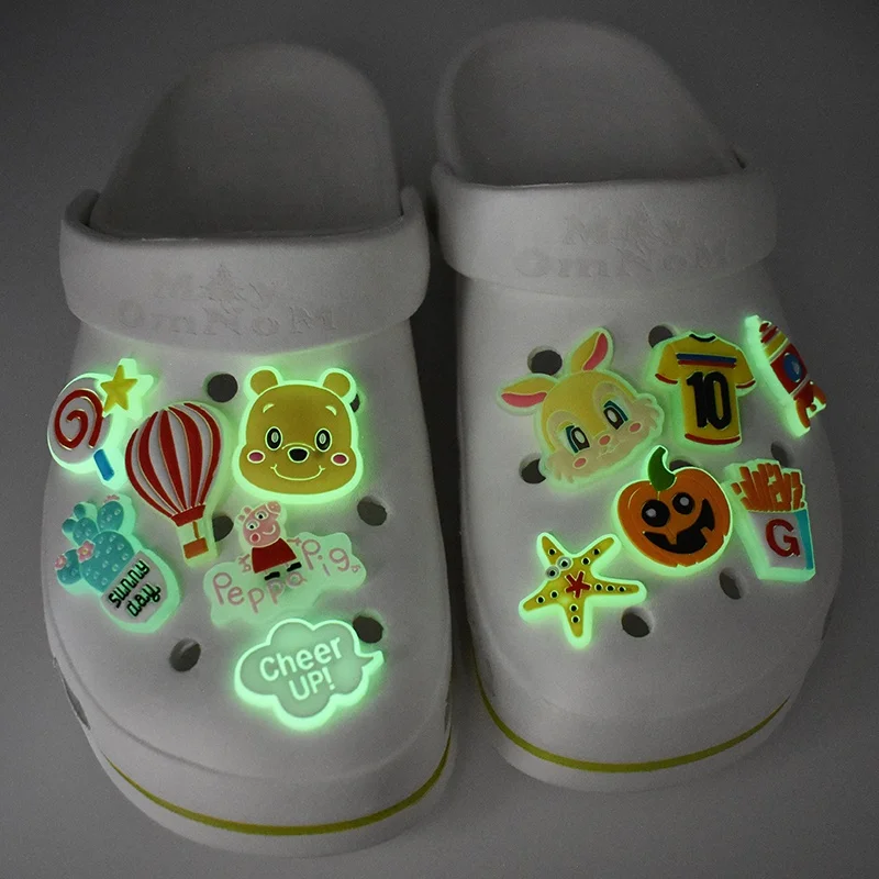 

2020 New Arrival Glowing in the Dark Clogs Shoe Charms for Kids, As picture