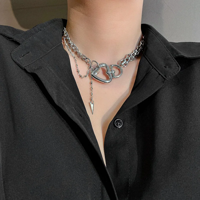 

Amazon Punk Cuban Link Chain Heart Charm Choker Necklace For Cool Girls, Picture shows