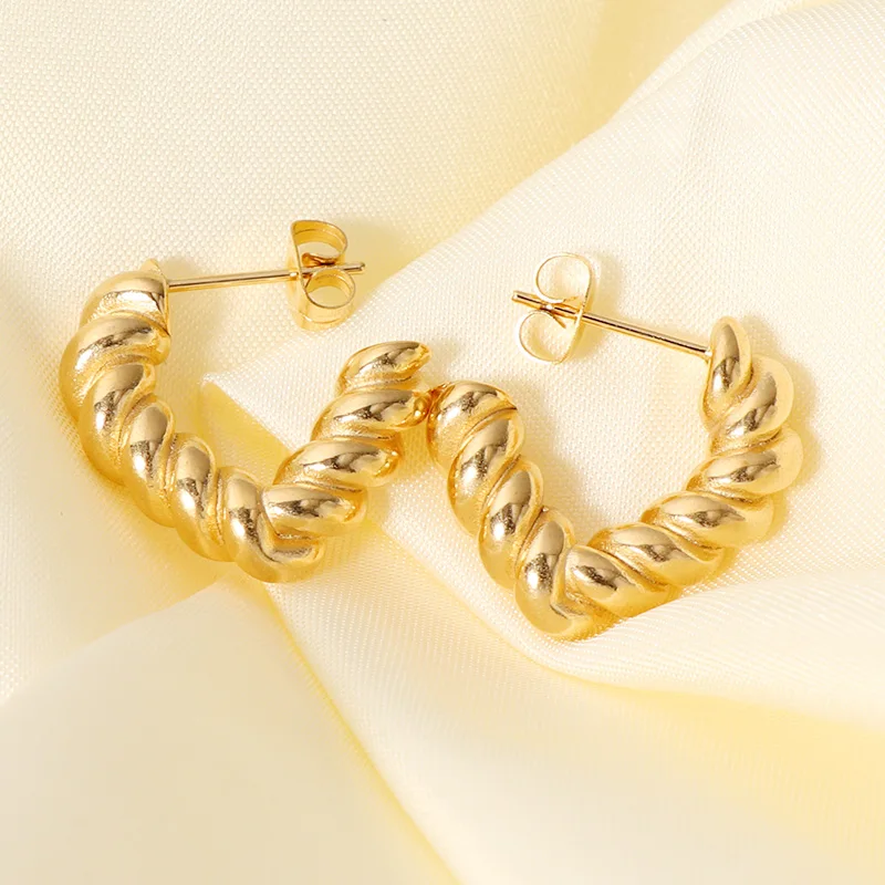 

Vintage 18k Gold Plated Stainless Steel Twisted Heart Earrings Geometric Stainless Steel Heart Shape Hoop Earrings For Party