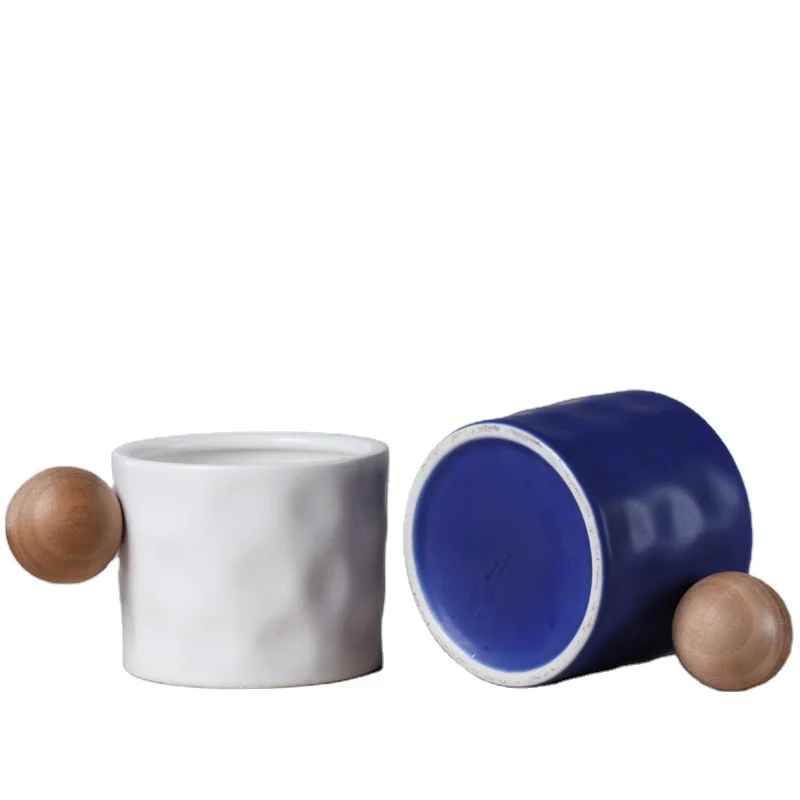 

Ceramic Mug Design Spherical Wooden Handle Water Cup