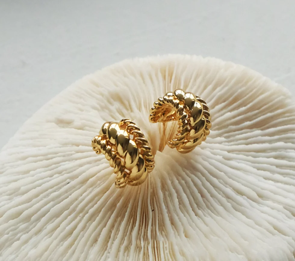 

Hot Sale 18K Gold Plated Jewelry Wide Chunky Earrings Wholesale Stainless Steel Gold Plated Earrings Huggie Hoop Earrings