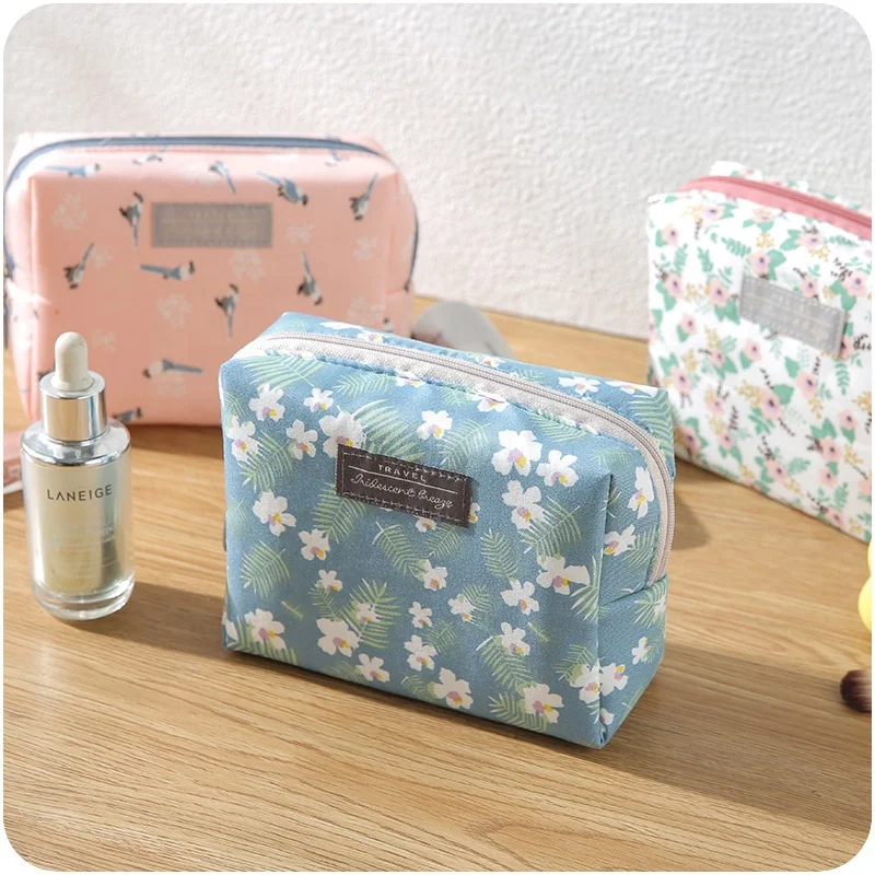 

Portable travel ladies sanitary pad storage bag makeup cosmetics bag