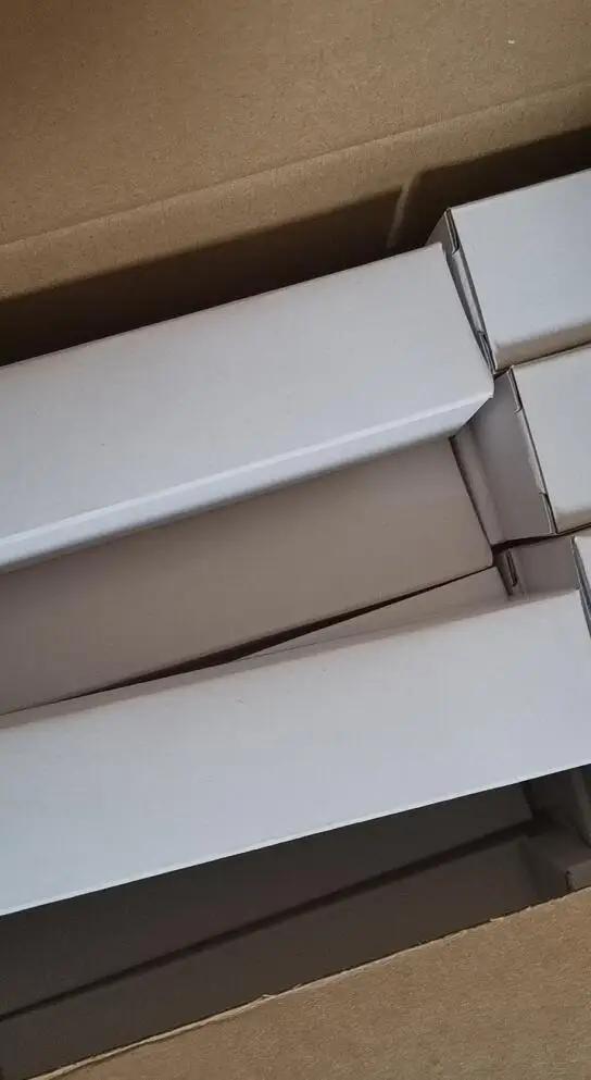 white cardboard box.jpg