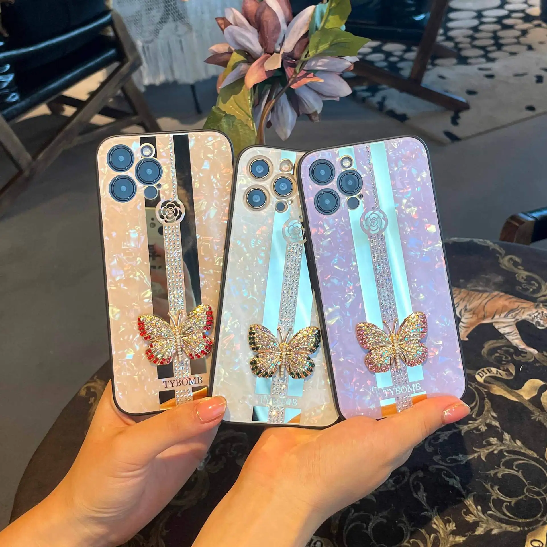 

Luxury 3D Butterfly Flower Hard PC TPU Bling Diamond Phone Case For Iphone 12 11 Pro Max XR XS X 8 7 For Women Fashion Cover, Picture