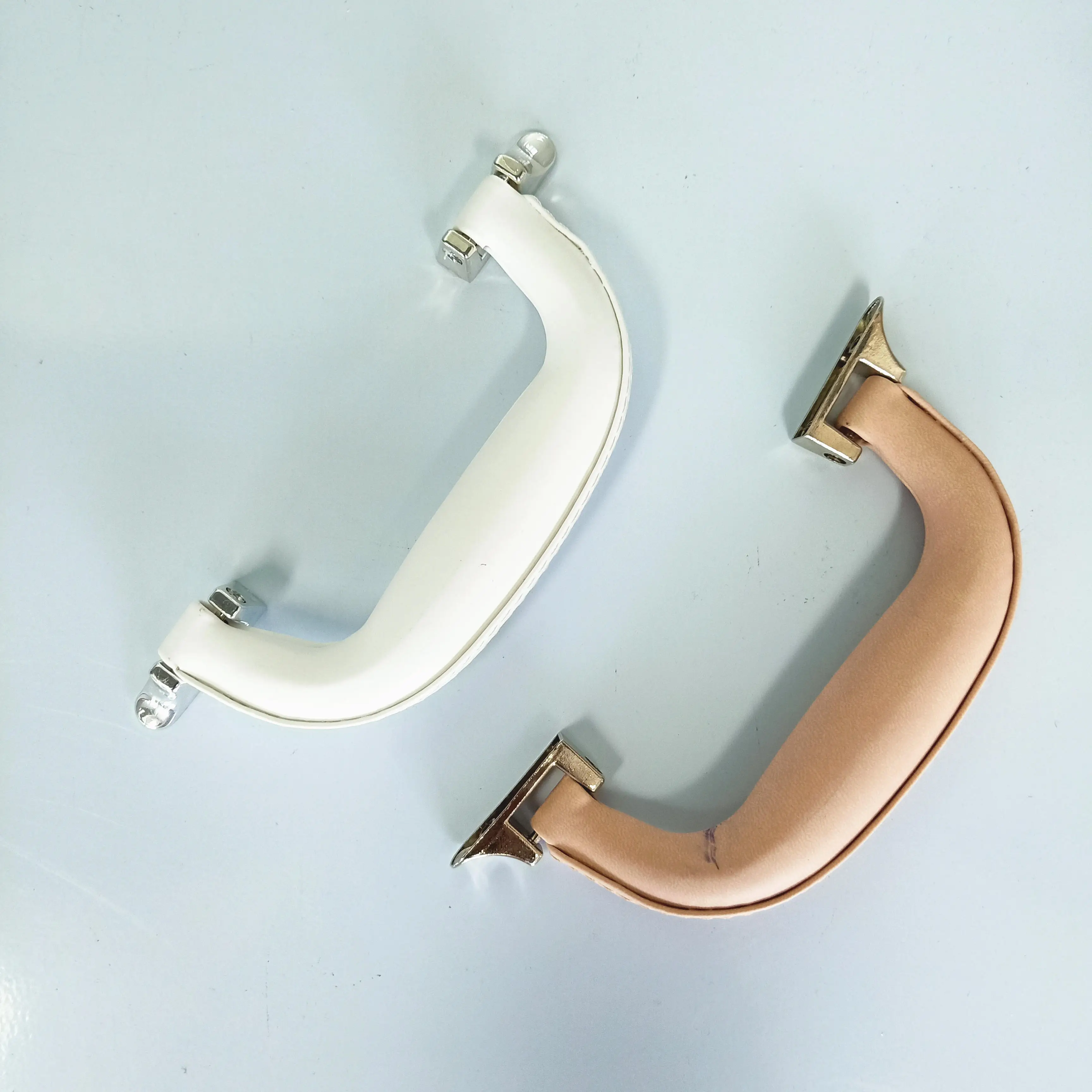 

metal handle for bag replacement parts pu leather covered Factory direct supply RTS luxury handbag hardware, Any color