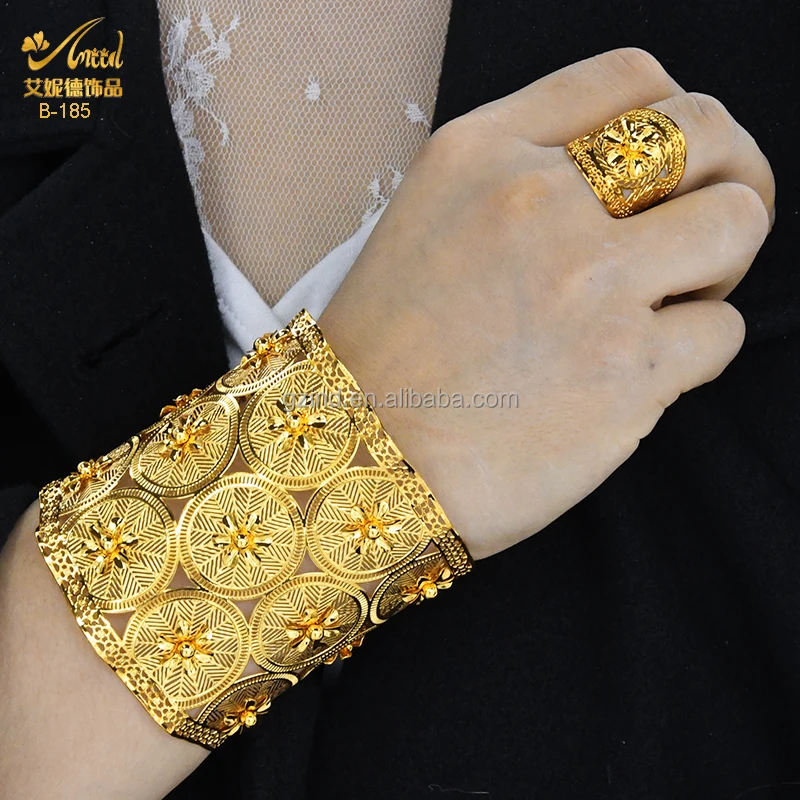 

Guangzhou Popular Hot Sale Weight High Quality Dubai Gold Bangles Bracelets Gold Plated Thick Bangles Women, 24k gold plated