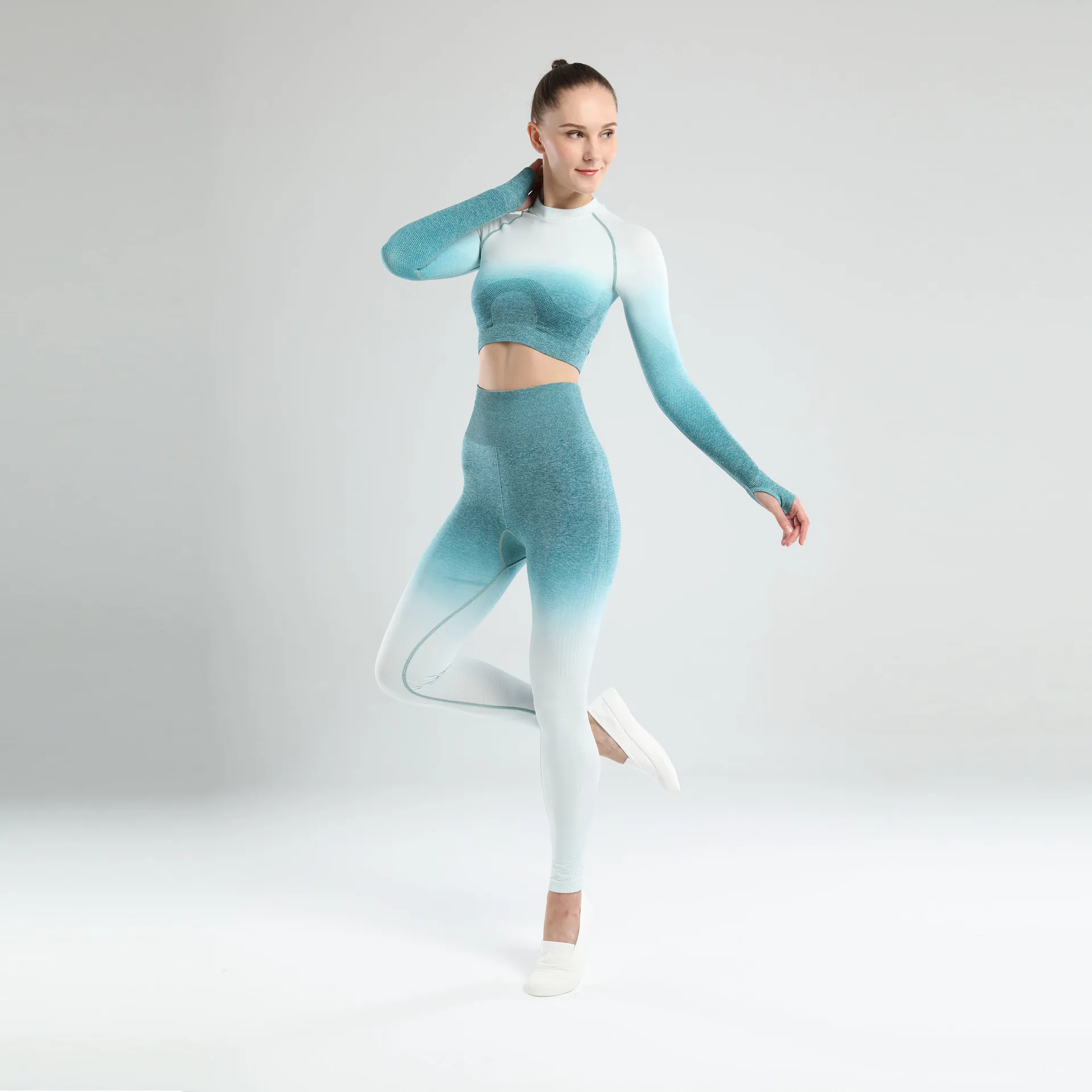 

New Hot Design Gmy Fitness Sexy Crop Top & Tight Pants Long Sleeve Seamless Yoga Set 2 PCS New Yoga Suit Sport, Multicolor