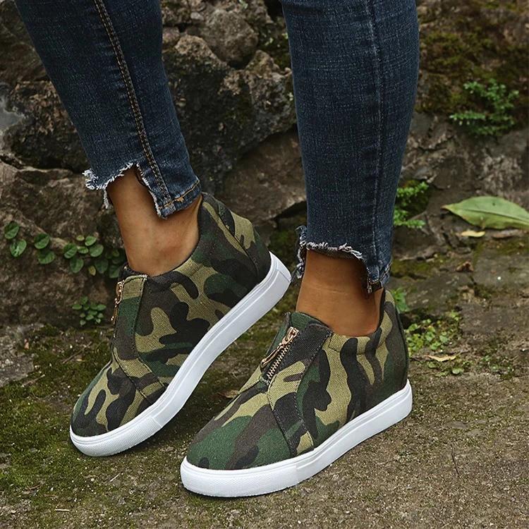 

Wholesale Fall Winter Shoes Women Flat Casual Round Height Increasing Camouflage Shoes