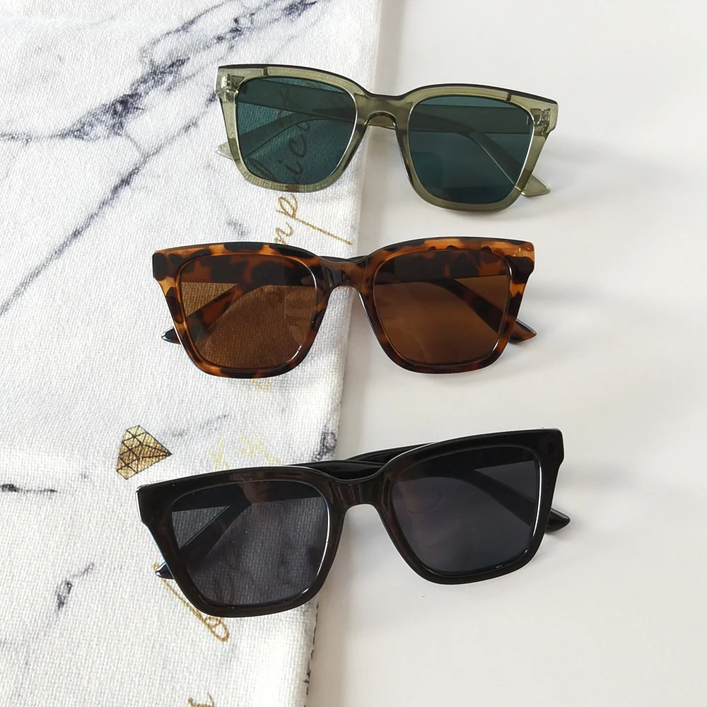 

Beautiful Design HP19698 Plastic Square Frame China Unique Shades Women Sun Glasses