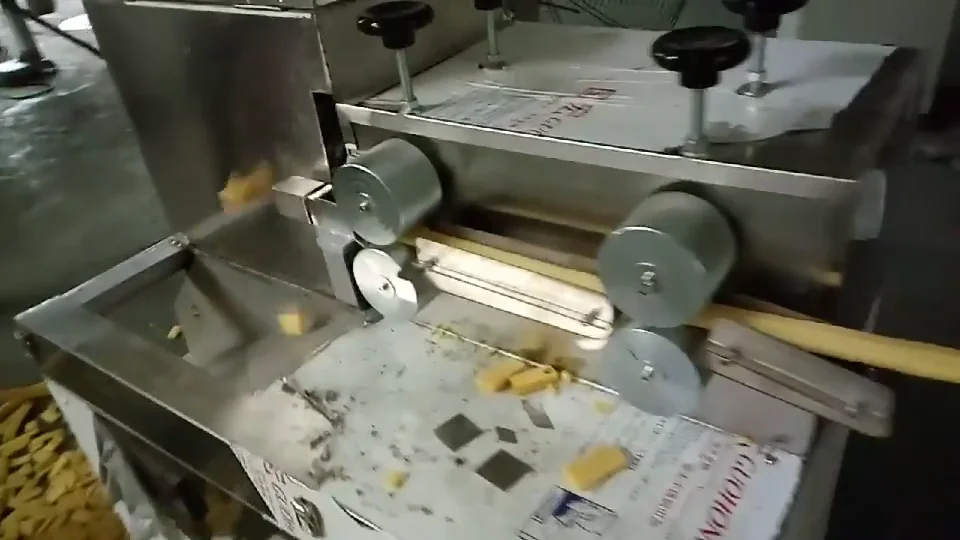 100150 Kg/h Puff Snack Food Extrusion Equipment Puff Machine Core