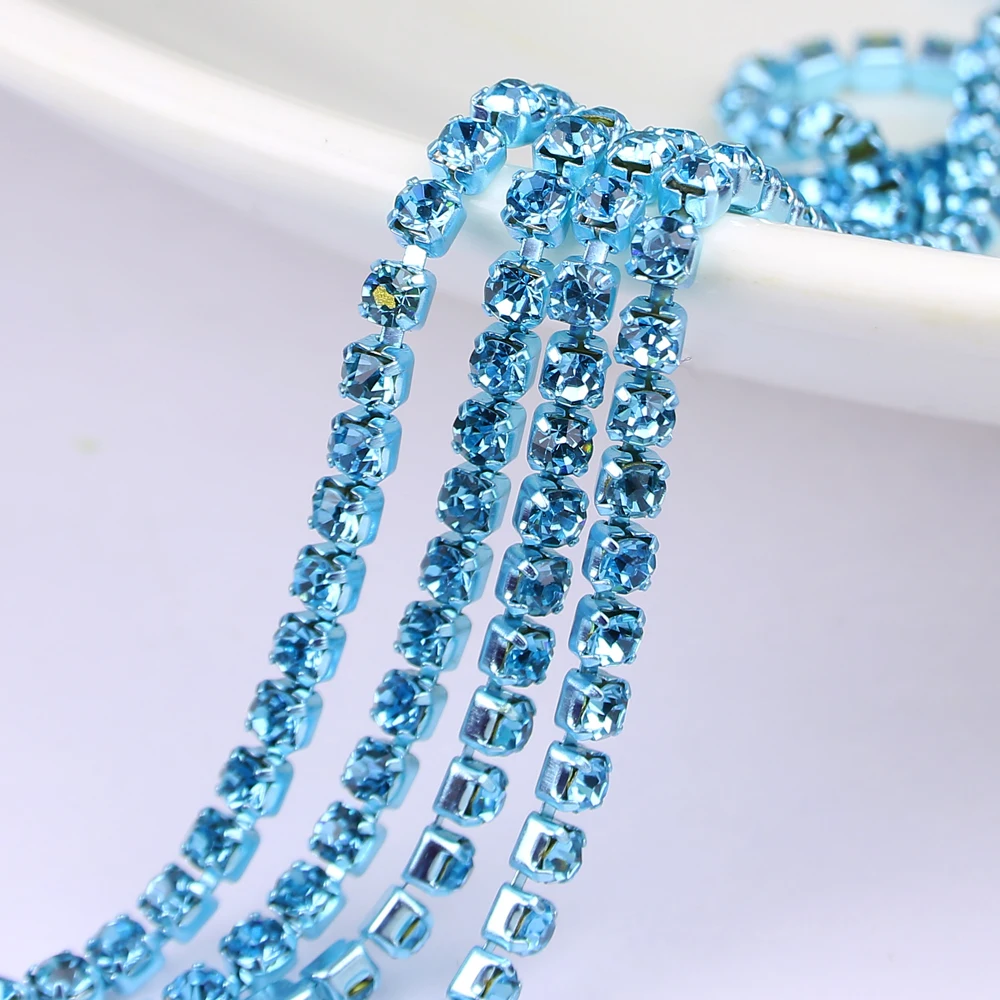 

Capri Blue electrophoretic color rhinestone cup chain colorful base chain dense Prong Chain