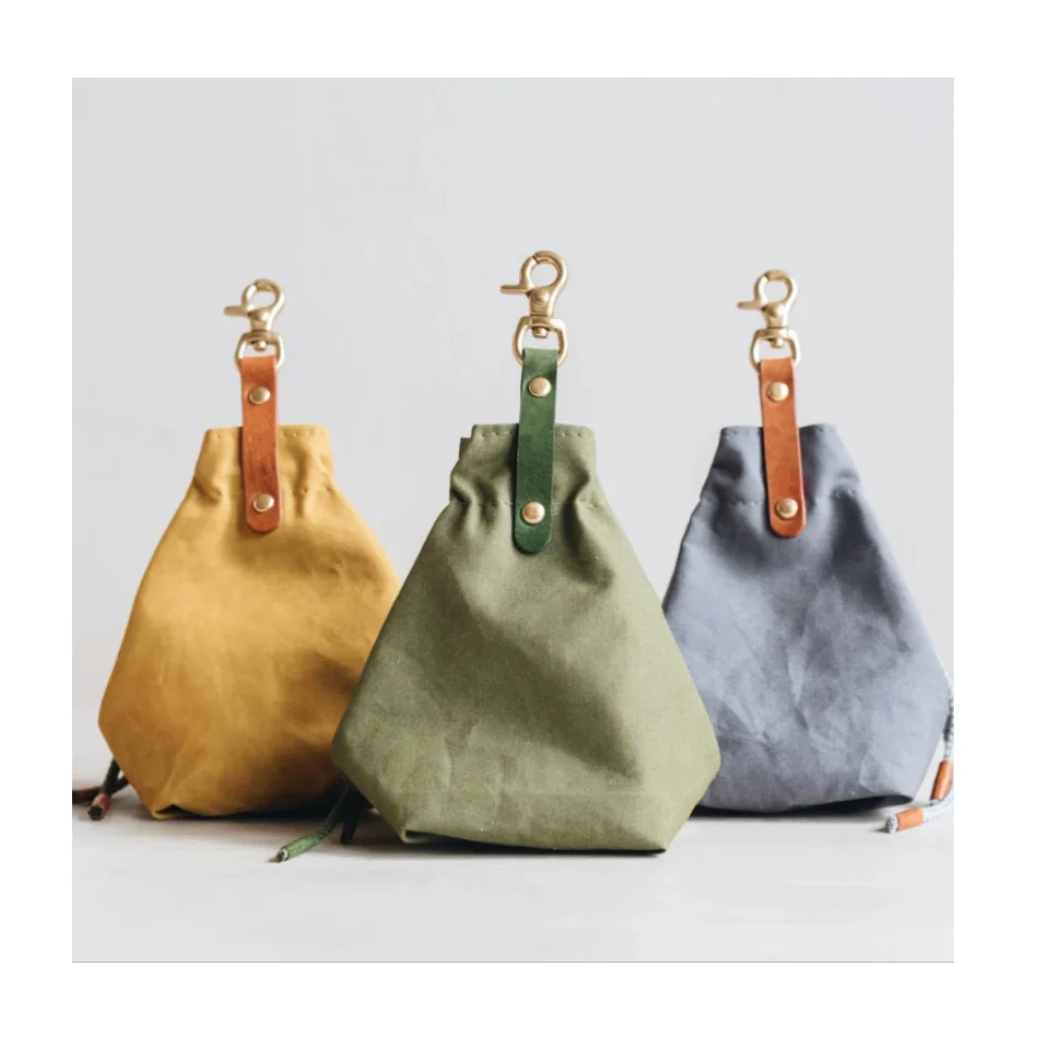 

Handmade Travel Outdoor Leather Dog Treat Pouch Training Holder Snack Food Pouch Dog Accessories, Customized