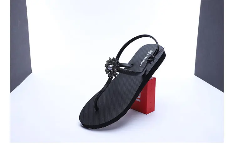 sandal_01.jpg