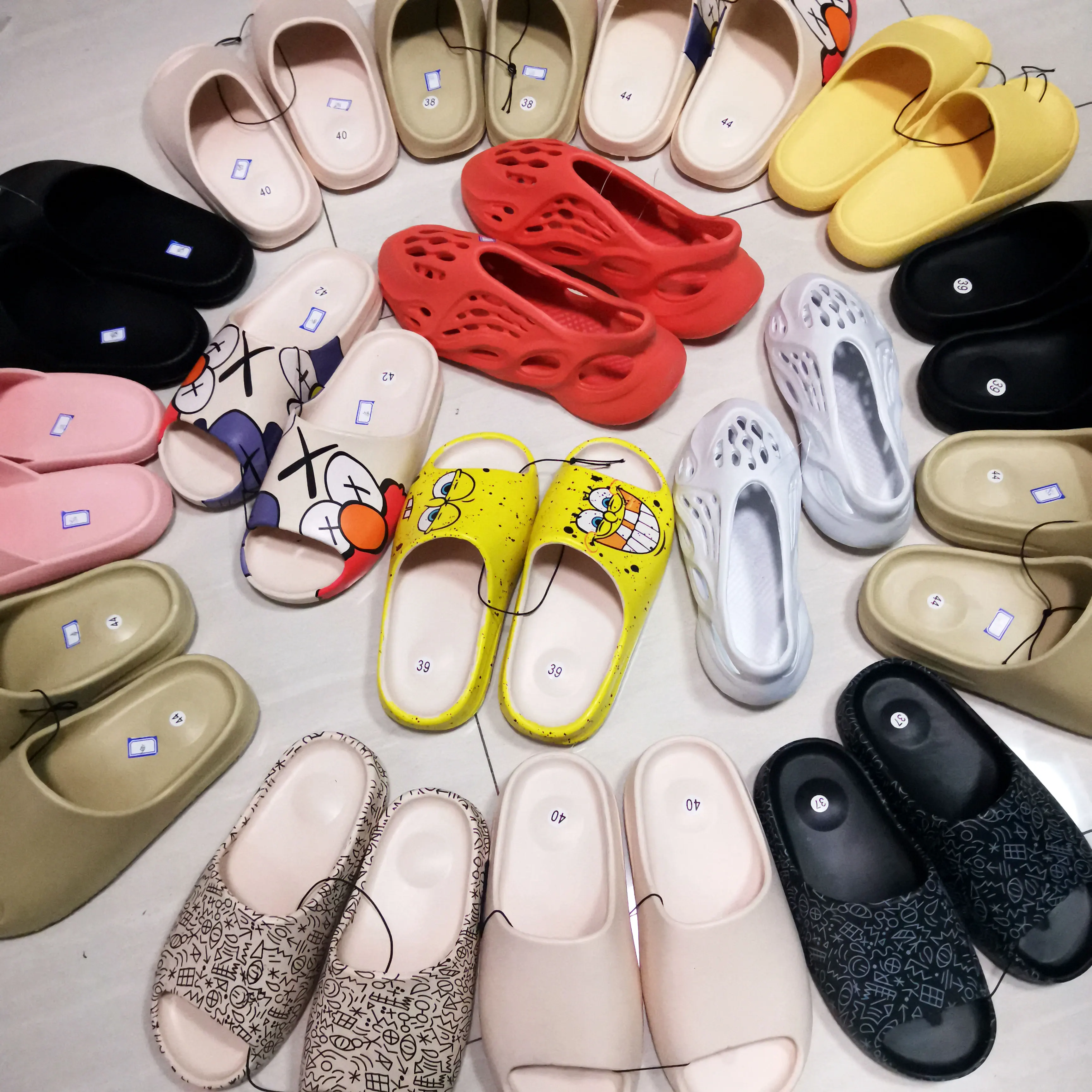 

yeezy slipper yeezy slipper ladys yeezys women slides