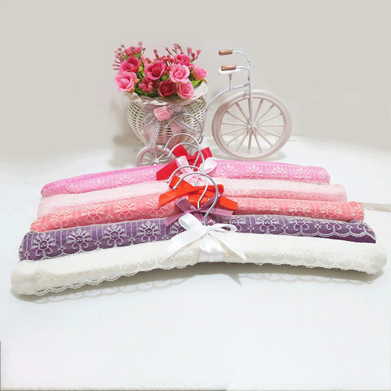 

DS954 5pcs Coat Clothes Drying Rack Swivel Hook Sponge Shirt Dress Hanger Lace Sponge Satin Cotton Padded Hanger, Random