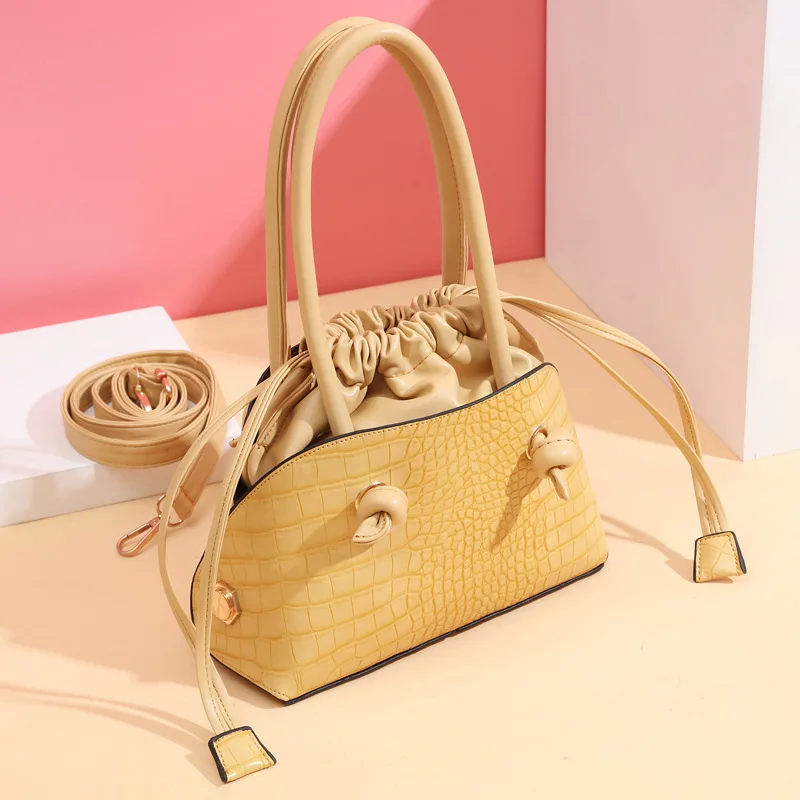 

2021 Leather Sling Handbag Purse Women Elegant Chain Shoulder Crossbody Bag handbags for women exquisite handbags, Customizable
