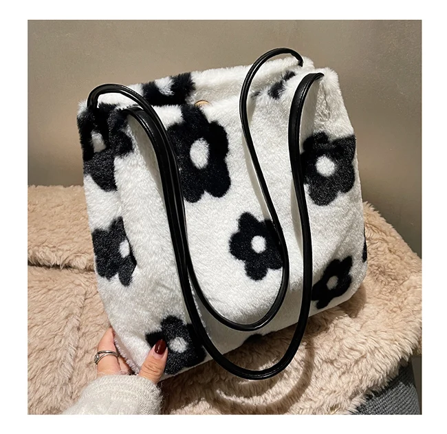 

Ladies Faux Fur Large Capacity Plaid Flowers Shoulder Armpit Tote Bags Fashion 2021 Luxury Women Handbags Sac a Main Femme