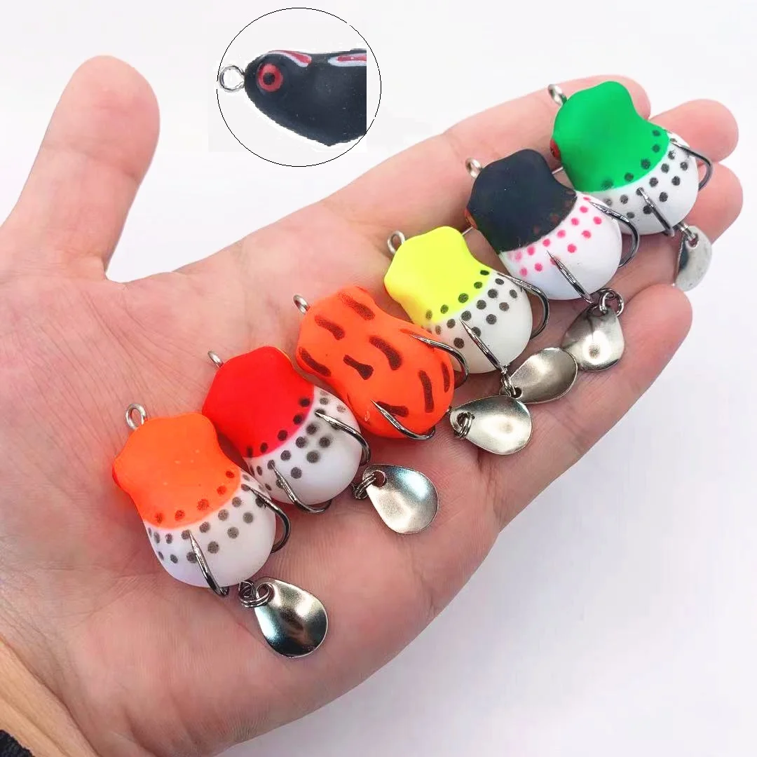 

Mini New 3cm 4.2g Spoon Frog 10 colors available Fishing Bait Topwater Sequin Frog Bass Wobbler Lure