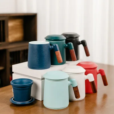 

Black pottery wooden handle mug with lid, Customized color