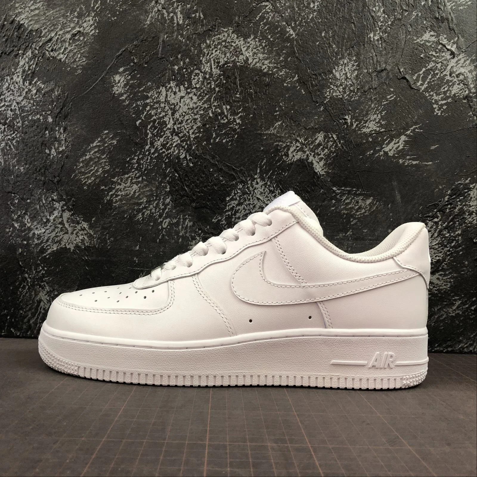 

Best Selling Fashion Brand Air Force 1 Outdoor Men's Women's Casual Shoes Nike Sneakers 2021