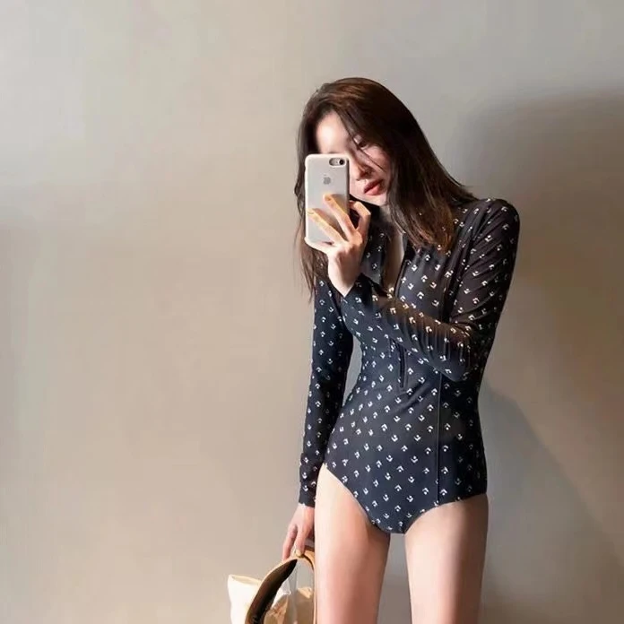 

fashion summer Woman Nylon swimwear quick dry, Black