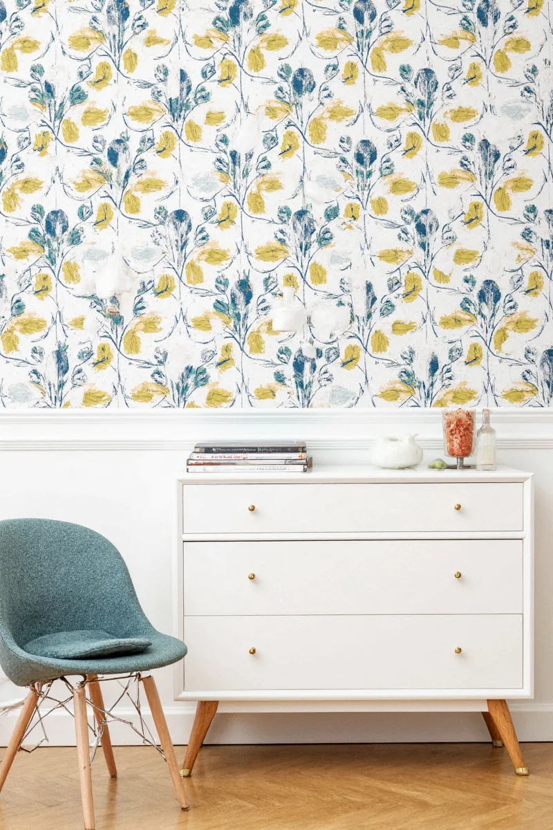 Removable geometric patterned wallpaper in a living room