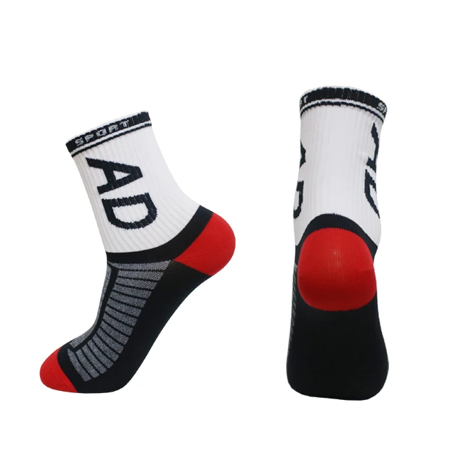 Custom logo sports knitted socks compression mens socks
