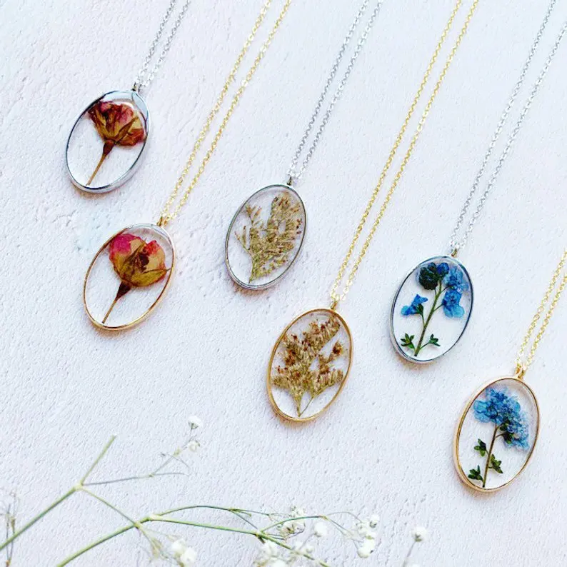 

Ins Trendy Gold Silver Plated Real Dried Flower Resin Necklace Colorful Natural Dried Pressed Flower Necklace For Women