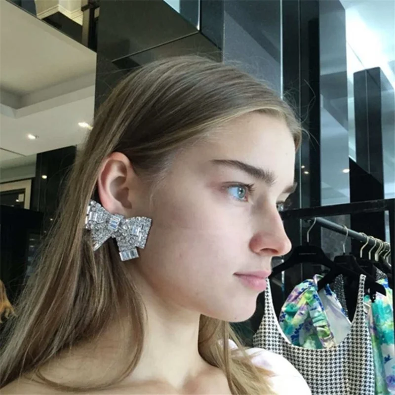 

High Quality Europe Popular Women Hot Selling Accessories Jewelry Crystal Butterfly Earrings