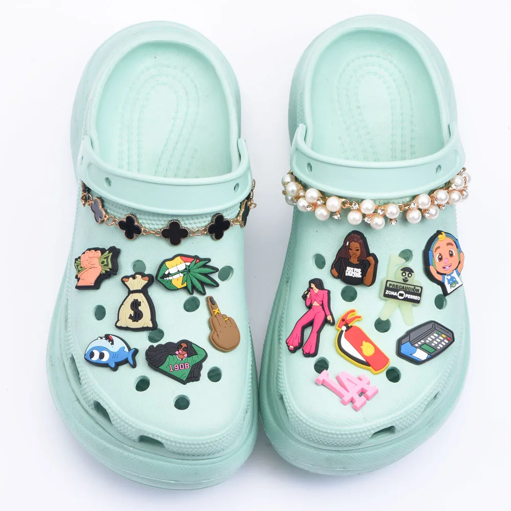 

2021 Customized design croc jibz charms clogs charm in shoes accessories PVC flower for sandal slippers, Customized color