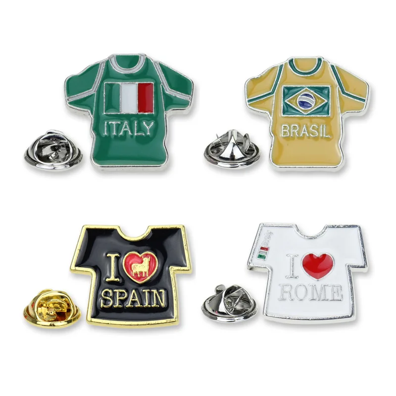 

Wholesale 2021 cute 18 k gold cartoon football Jersey shape national flag Brooch souvenir brooch for fan gift