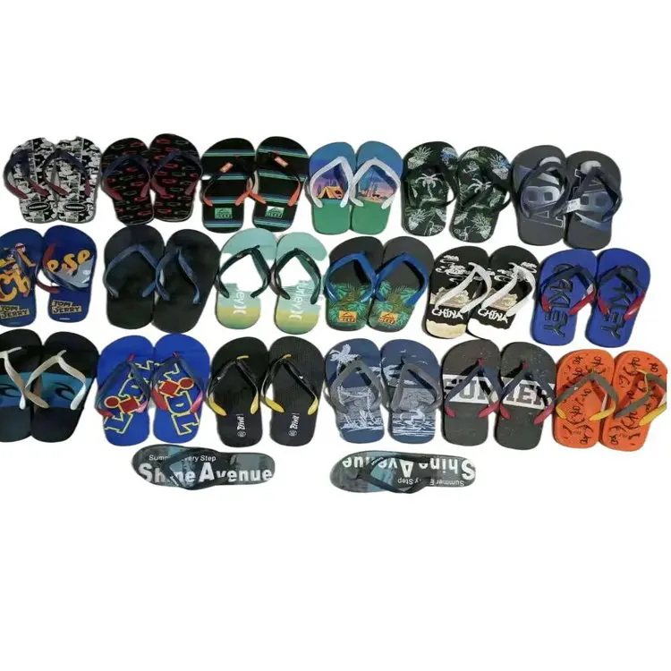 

0.56 Dollars GLL002 Size 40-45 PVC Good Quality Assorted Styles men's slippers for men with many colors
