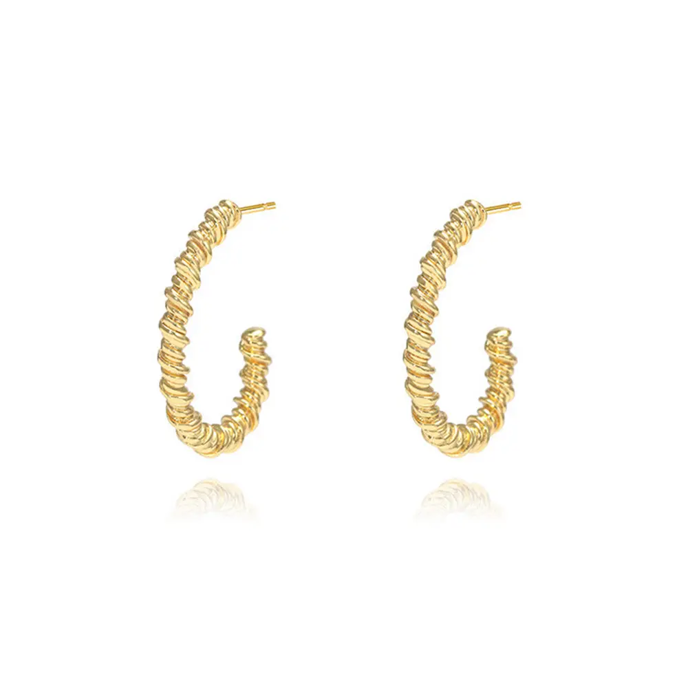 

women gold color C shape glossy twist circle stud earrings