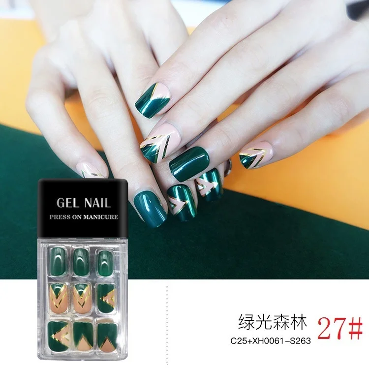 

Luxury Design 30pcs Glue-On False Nails Long Length Press-On Manicure Nails