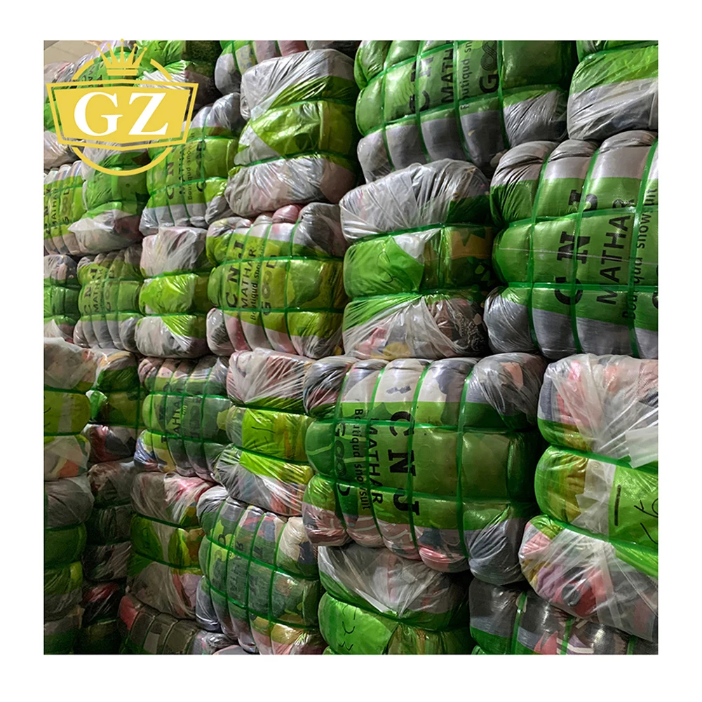 

GZ Export In Batches Bales Ballet Of Used Clothes, A Grade 100% Polyester And Cotton Used Clothes, Mixed color