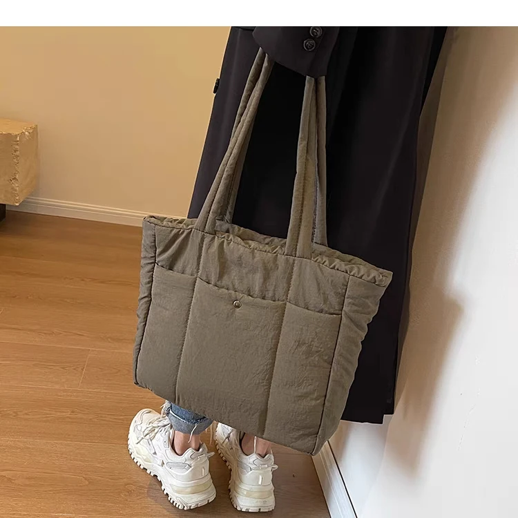 

Luxury Shopping Bag Customized Wholesale Puffer Tote Bag Fashionable Storage Bag with Large Capacity for Ladies