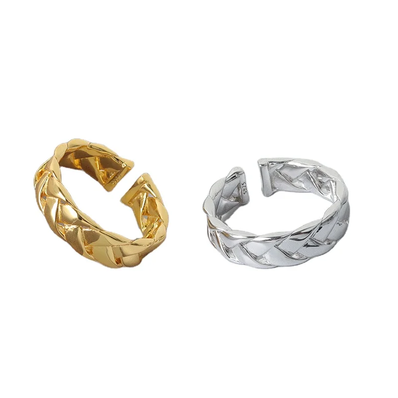 

Daidan Chain Ring Adjustable Twisting Open Gold Plated Sterling Silver Rings