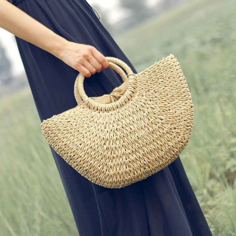 

2021 Straws Rattan Woven Messenger Summer Beach Purse Fashion Trendy Designer Small Round Shoulder Straw Bags for Women, Black,red,brown and customzied