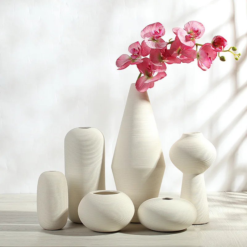 Ins Nordic Simple White Ceramic Vase Ornaments Desktop Soft Decoration Art Dried Flower Flower Arrangement Decoration Vase