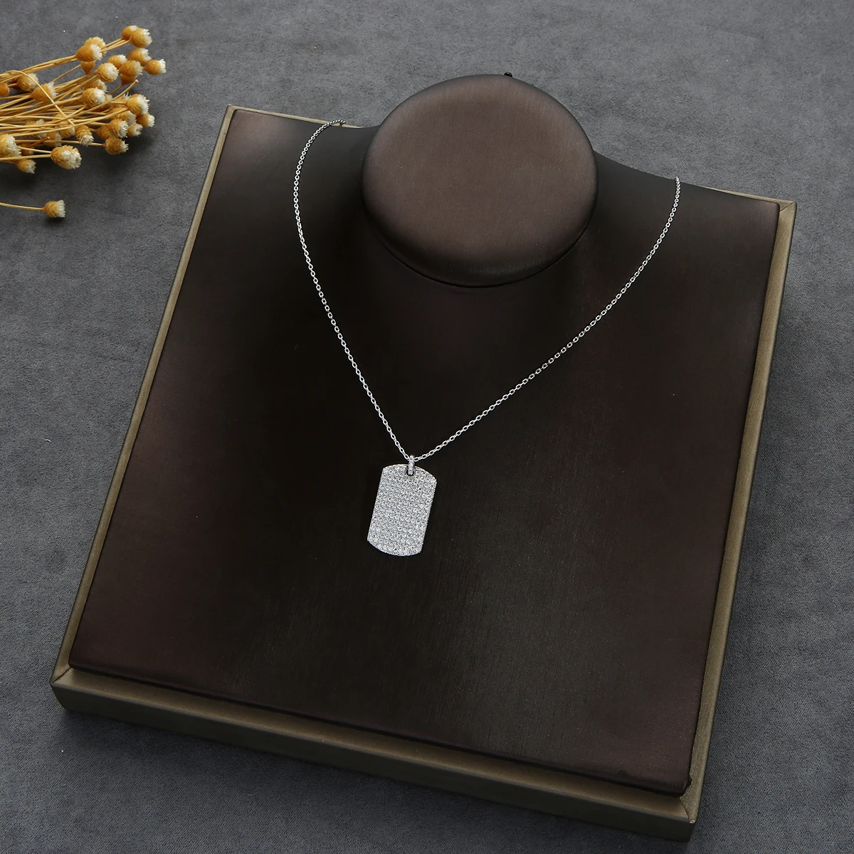 

Hot Sale Geometric Shape Full Rhinestone Zircon Hip Hop Lady Pendant Necklace