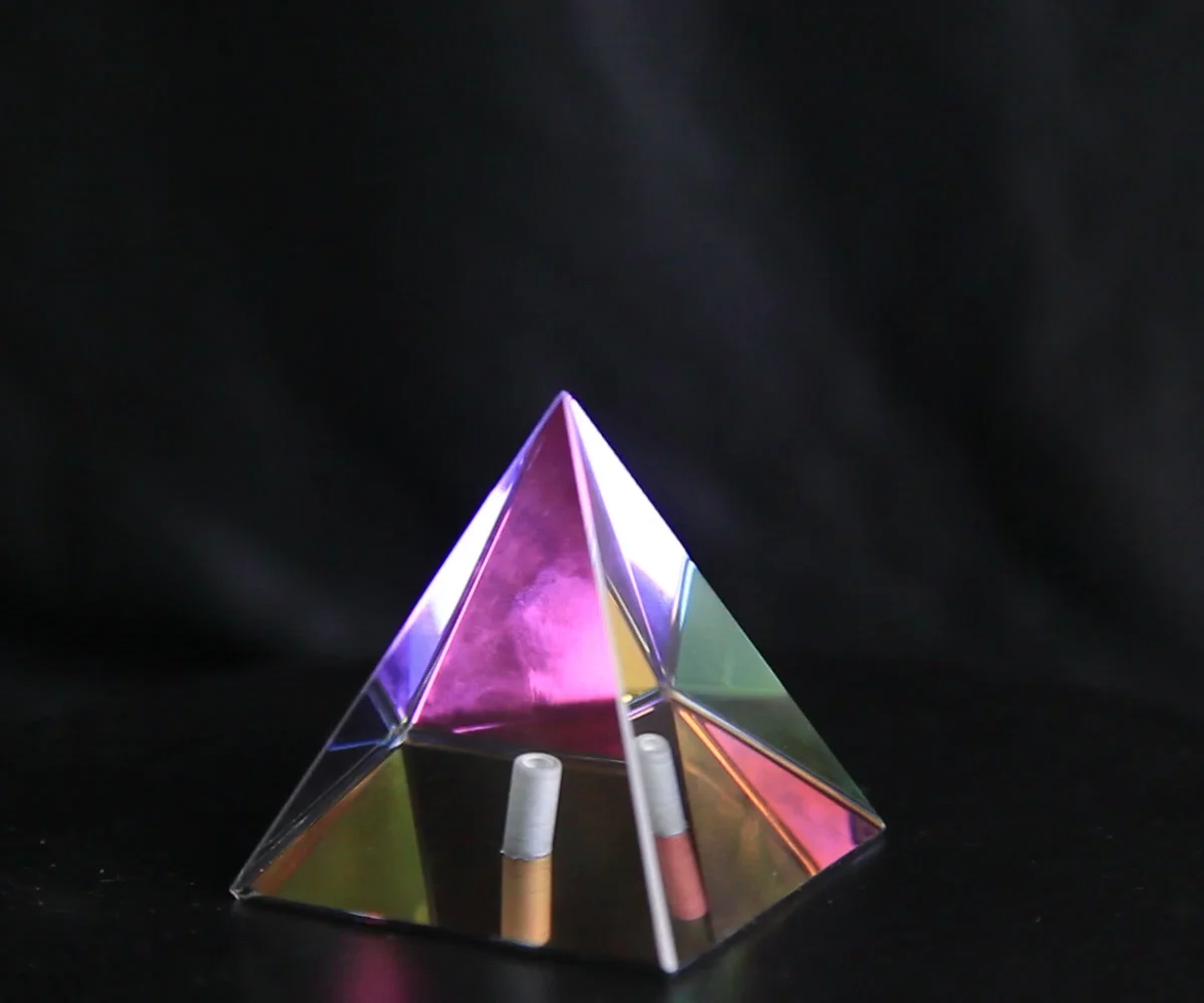 Спектральная призма. Crystal Pyramid Prism. Призма PR-01 оптическое стекло награда. Цветная Призма. Конусная Призма стекло.