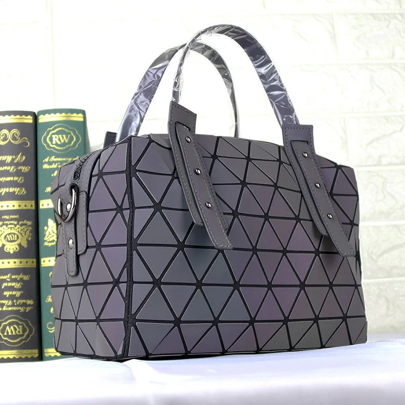 

KALANTA HOT Luminous Bag Women Crossbody Hologram Geometry Tote Quilted Shoulder Laser Plain Folding Geometric Large Handbags