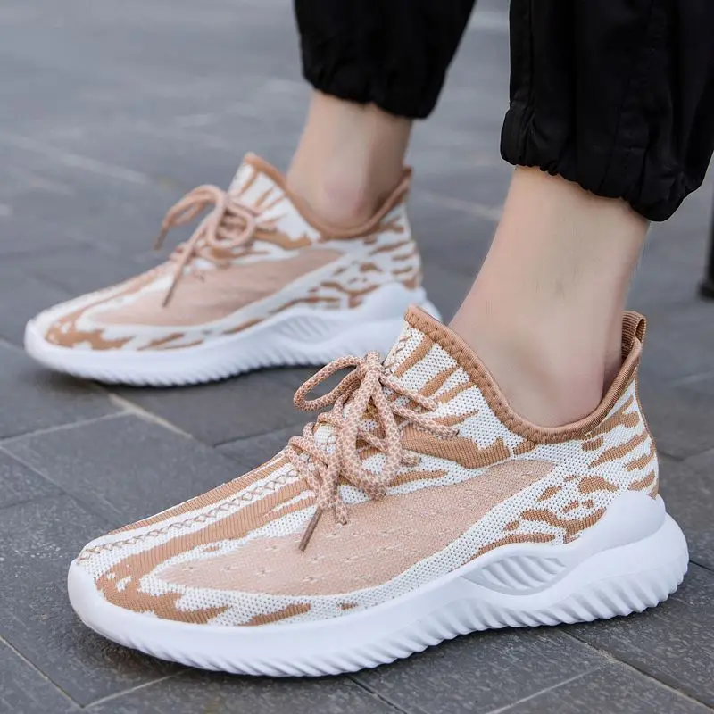 

Spring 2020 New Shoes Color Matching Personality men, Brown,black