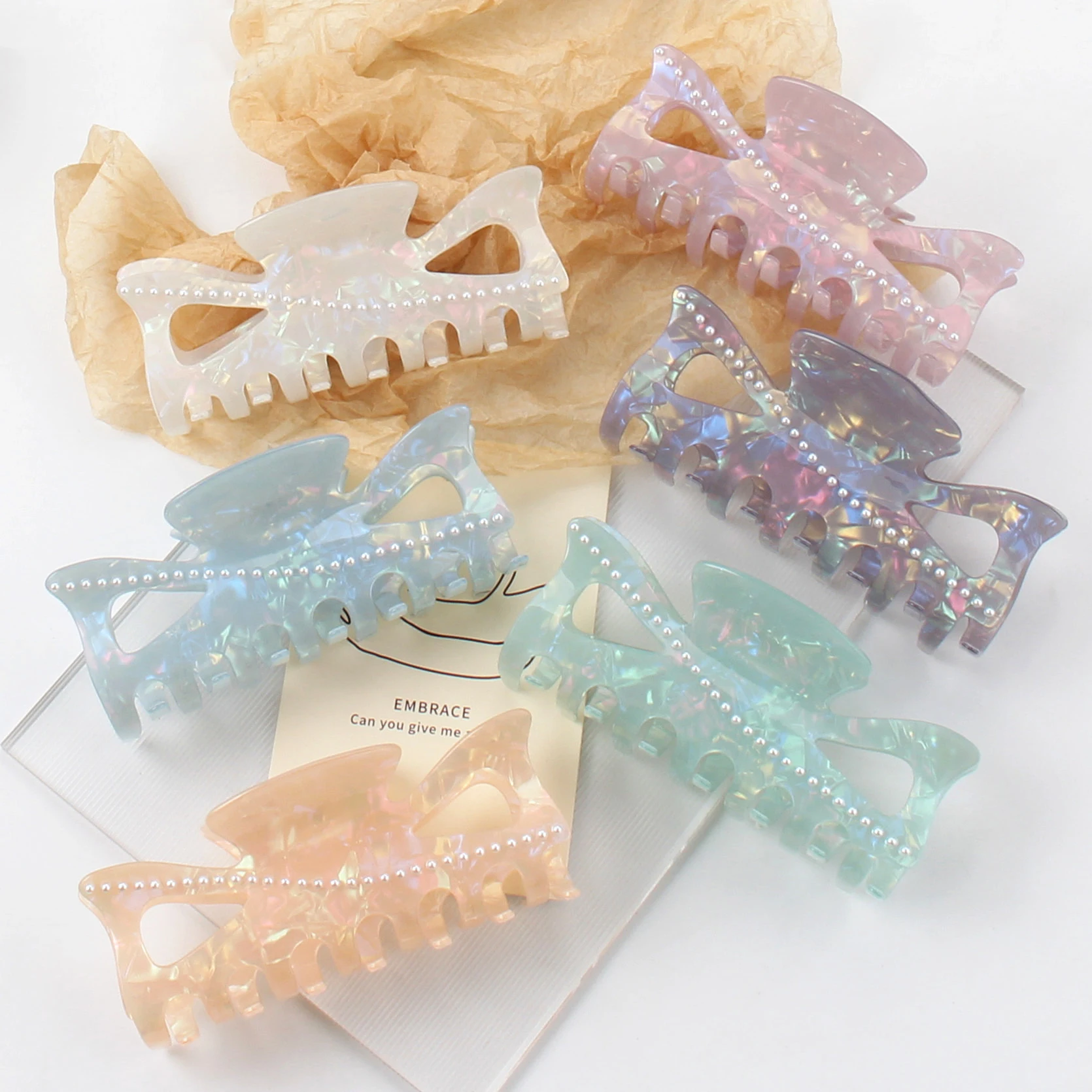 

MIO Large Handmade Shark Hair Claw 14cm Hot Selling Cellulose Acetate Hair Claw For Girl Hair Fancy Pearls Clamp